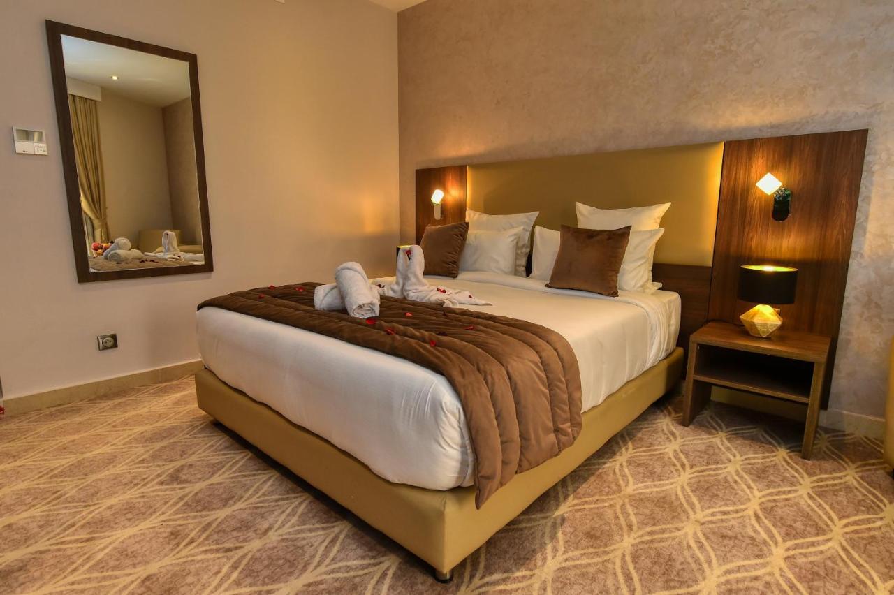 Mf Hotel Oran Bir El Djir Exterior photo